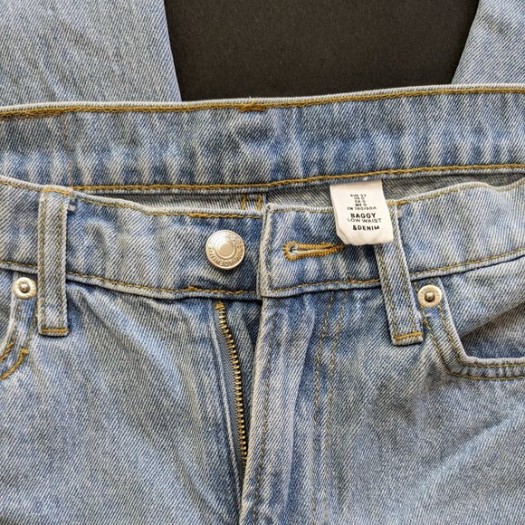 H&M Zipper Jeans size: 0 - Picture 3 of 6